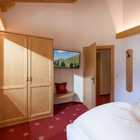 Hotel Pinzger Тукс Экстерьер фото