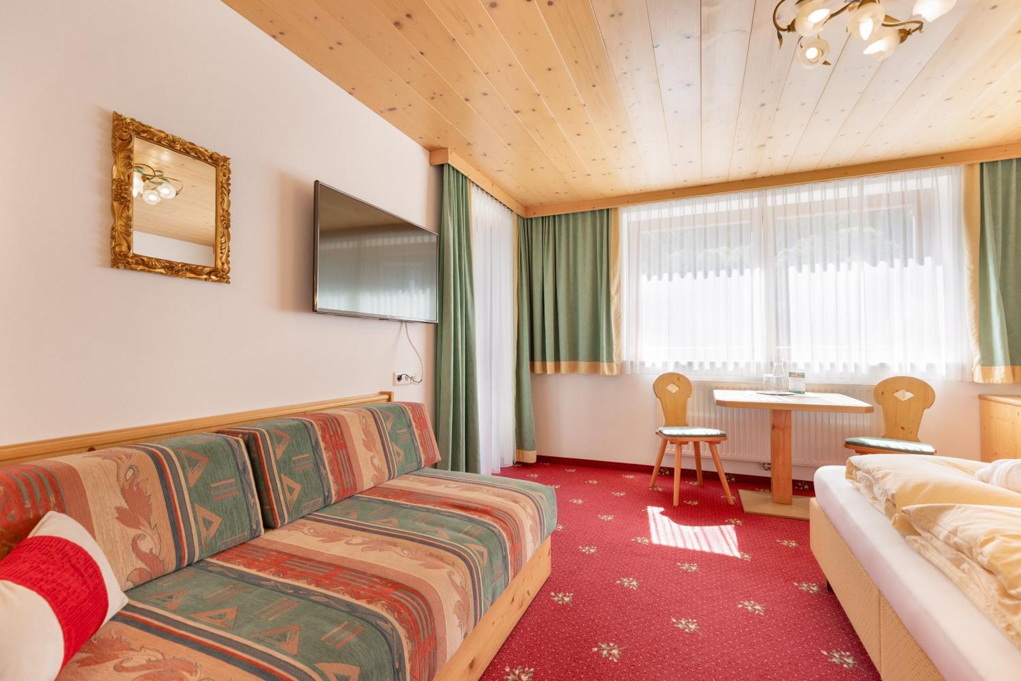 Hotel Pinzger Тукс Экстерьер фото