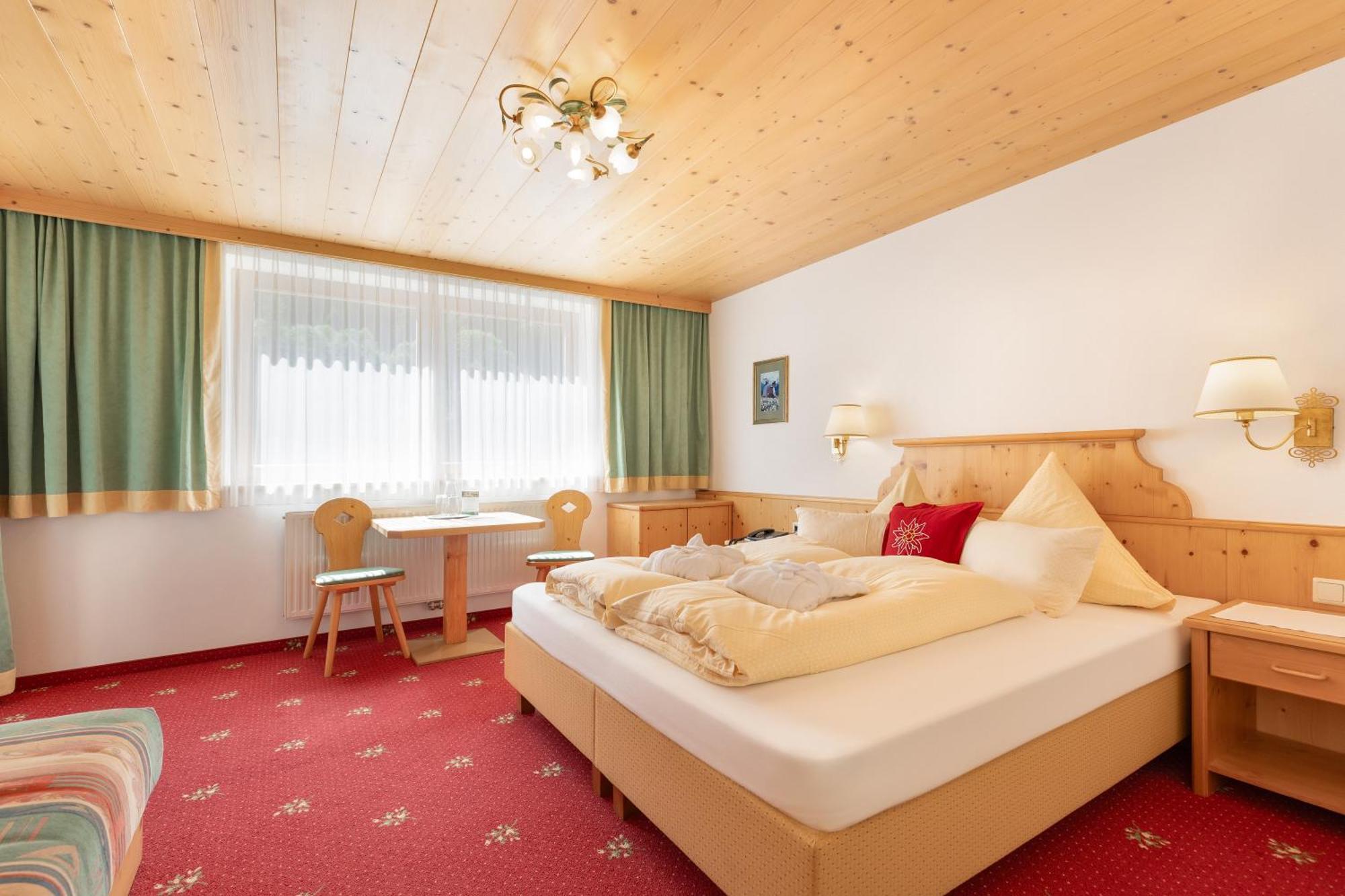 Hotel Pinzger Тукс Экстерьер фото