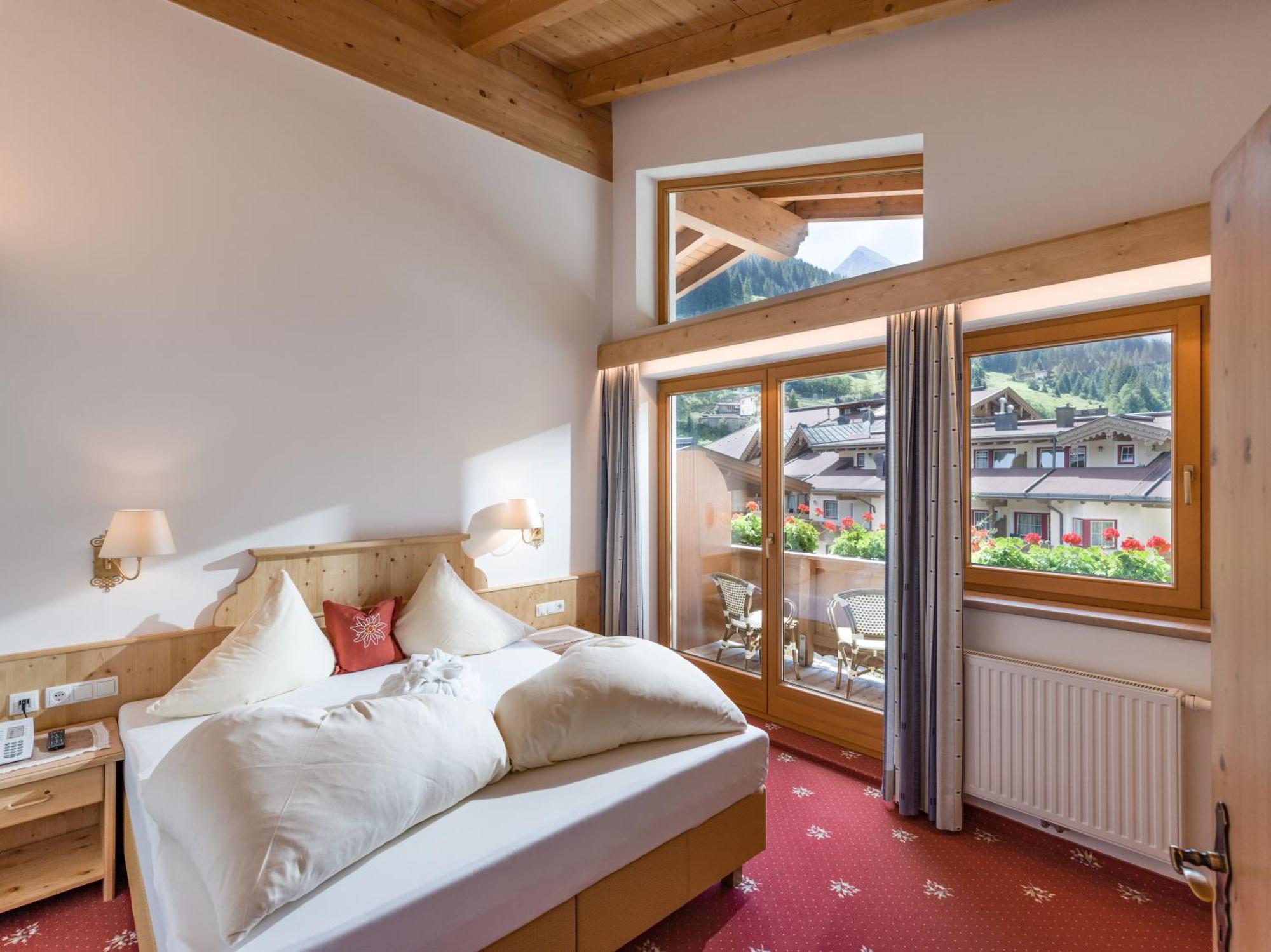 Hotel Pinzger Тукс Экстерьер фото
